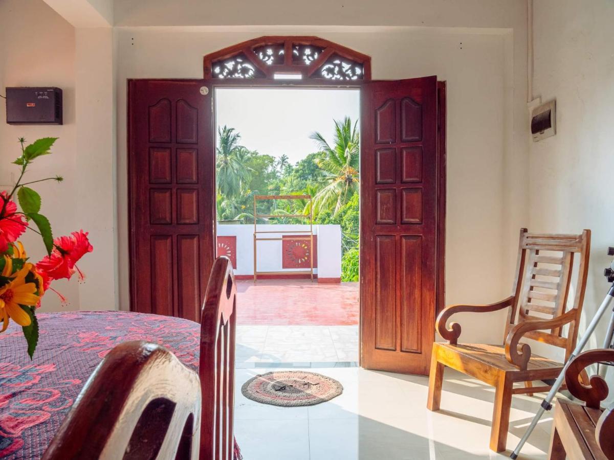 Surfing Guest House Matara Eksteriør billede